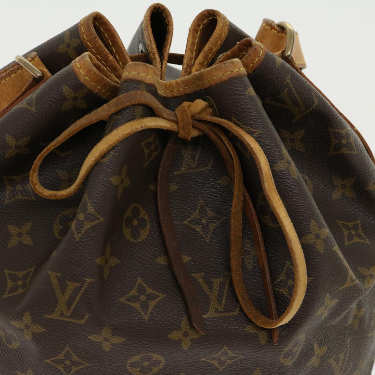LOUIS VUITTON Monogram Petit Noe Shoulder Bag M42226 LV th2849