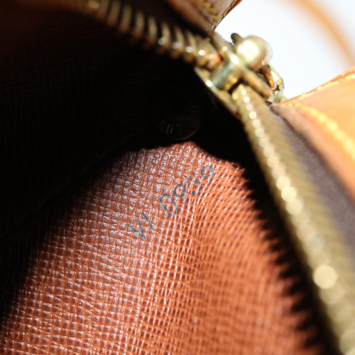 LOUIS VUITTON Monogram Drouot Shoulder Shoulder Bag M51290 LV th3112