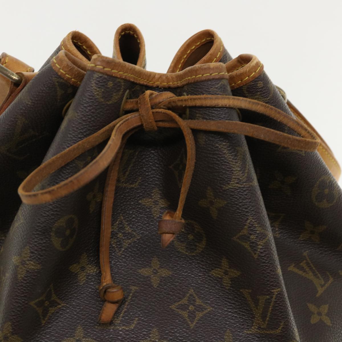 LOUIS VUITTON Monogram Noe Shoulder Bag M42224 LV th3313