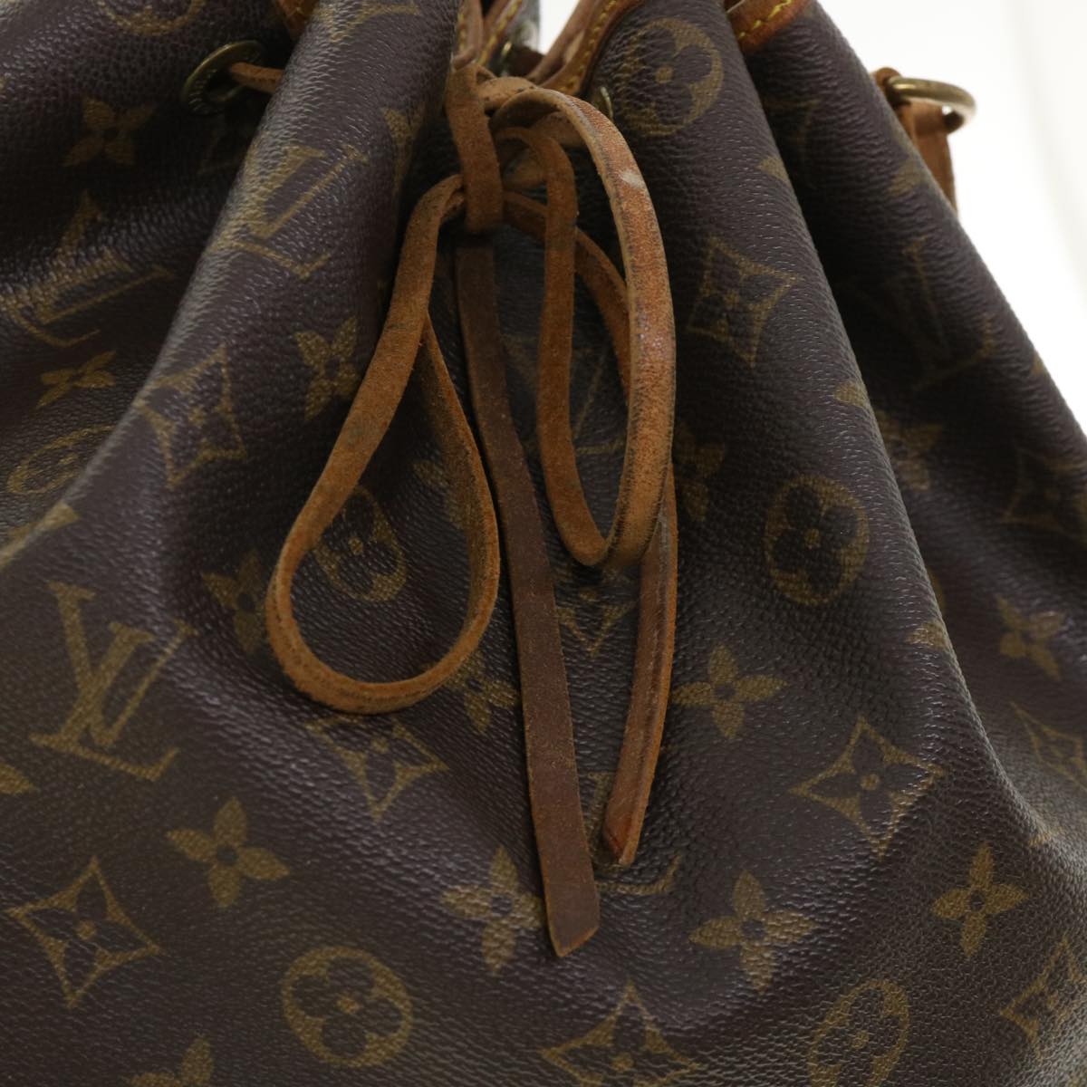 LOUIS VUITTON Monogram Noe Shoulder Bag M42224 LV th3322