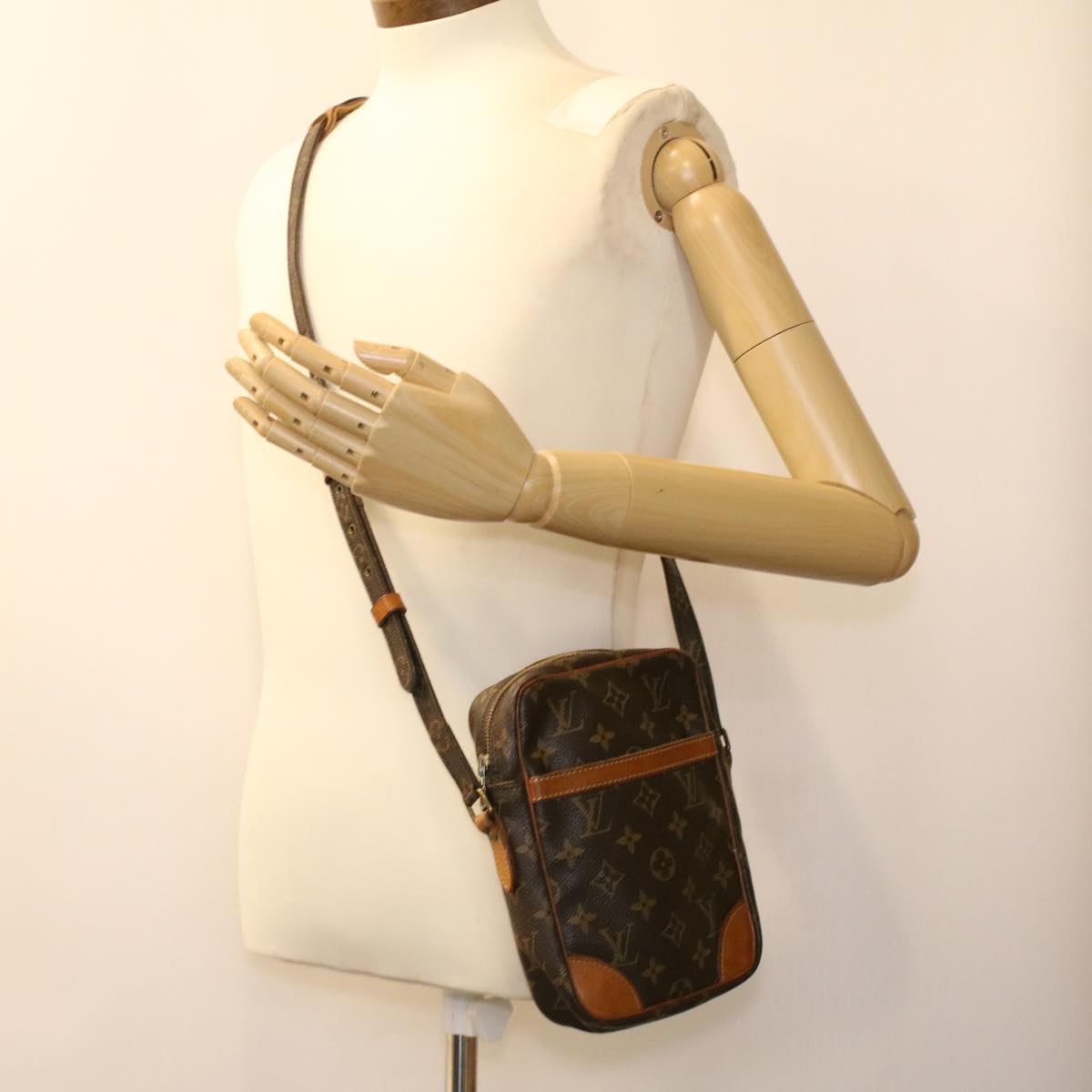 LOUIS VUITTON Monogram Danube Shoulder Bag M45266 LV th3327
