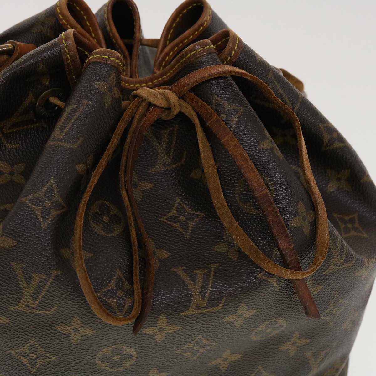 LOUIS VUITTON Monogram Petit Noe Shoulder Bag M42226 LV th3703