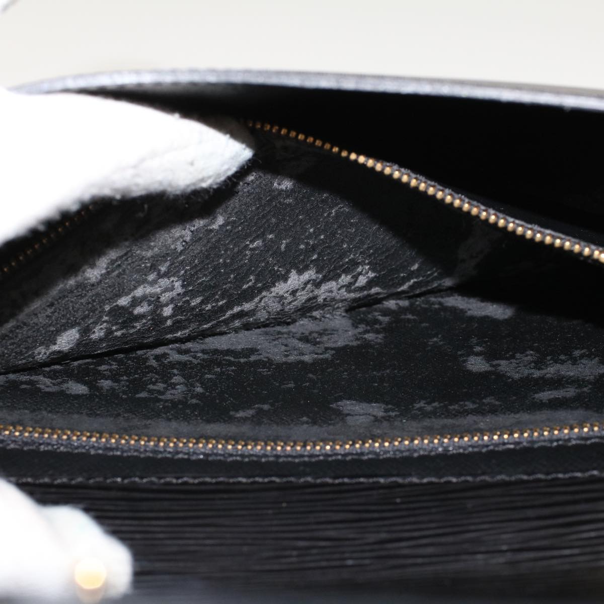 LOUIS VUITTON Epi Art Deco Clutch Bag Black M52632 LV th3725