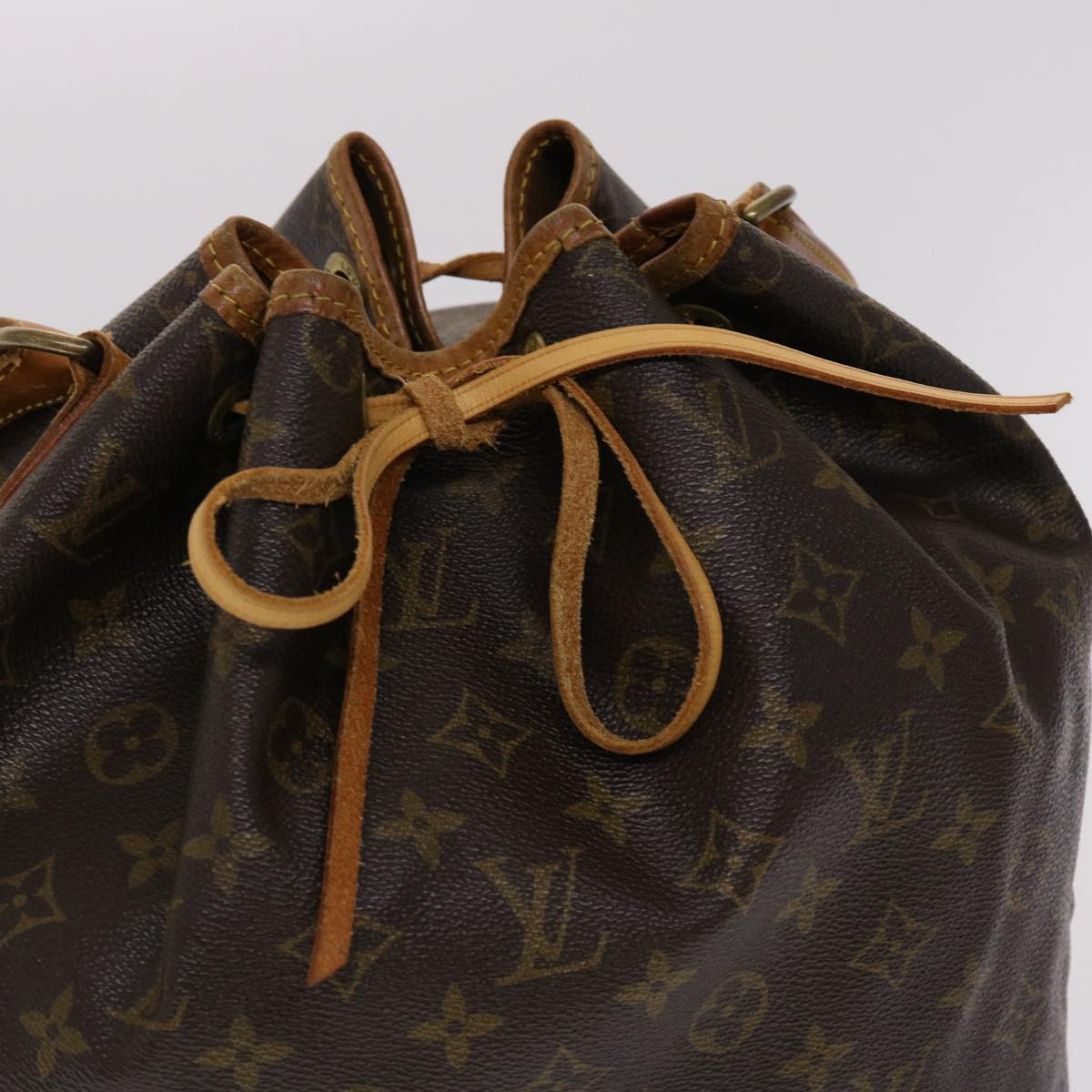 LOUIS VUITTON Monogram Noe Shoulder Bag M42224 LV th3748