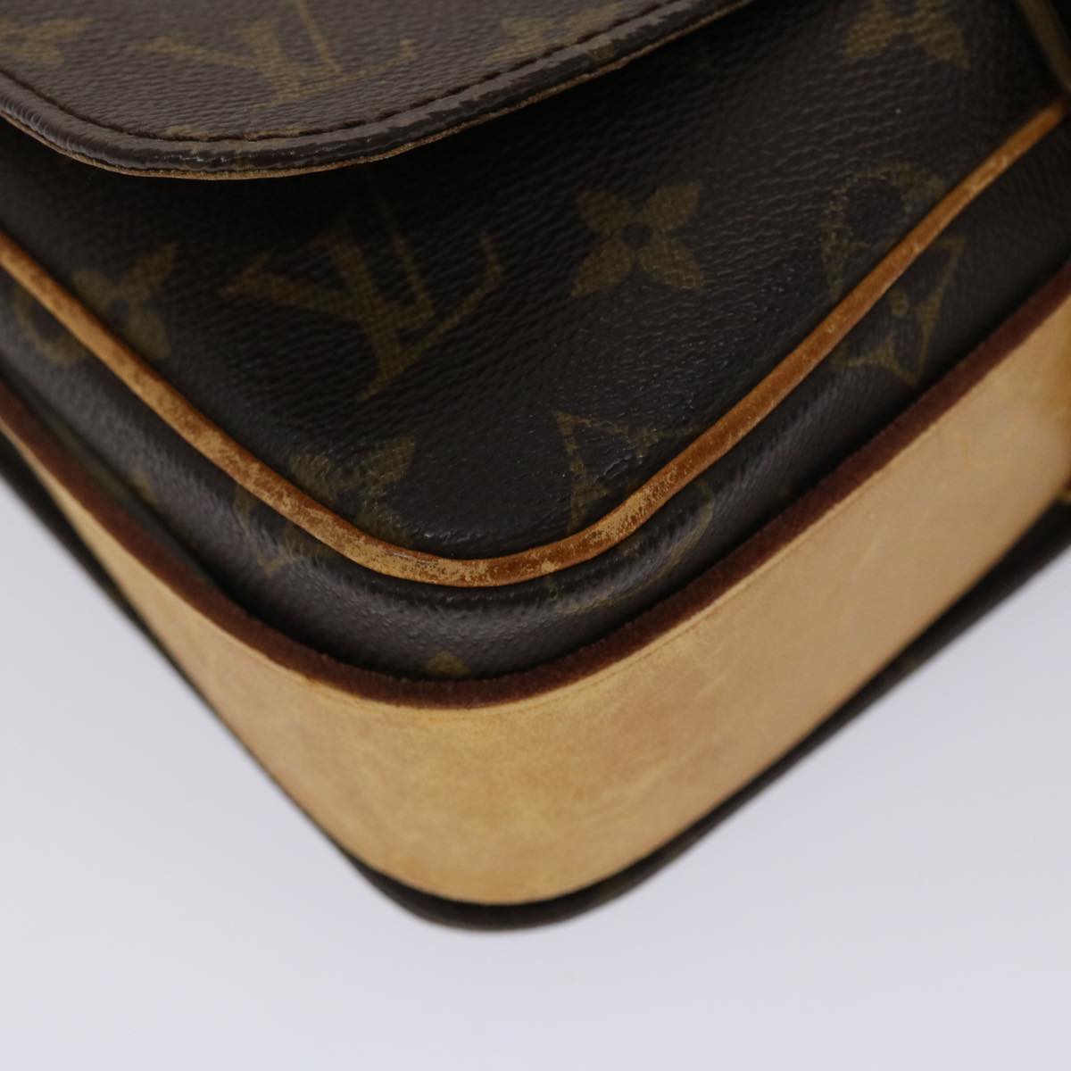 LOUIS VUITTON Monogram Cartouchiere MM Shoulder Bag M51253 LV th3764