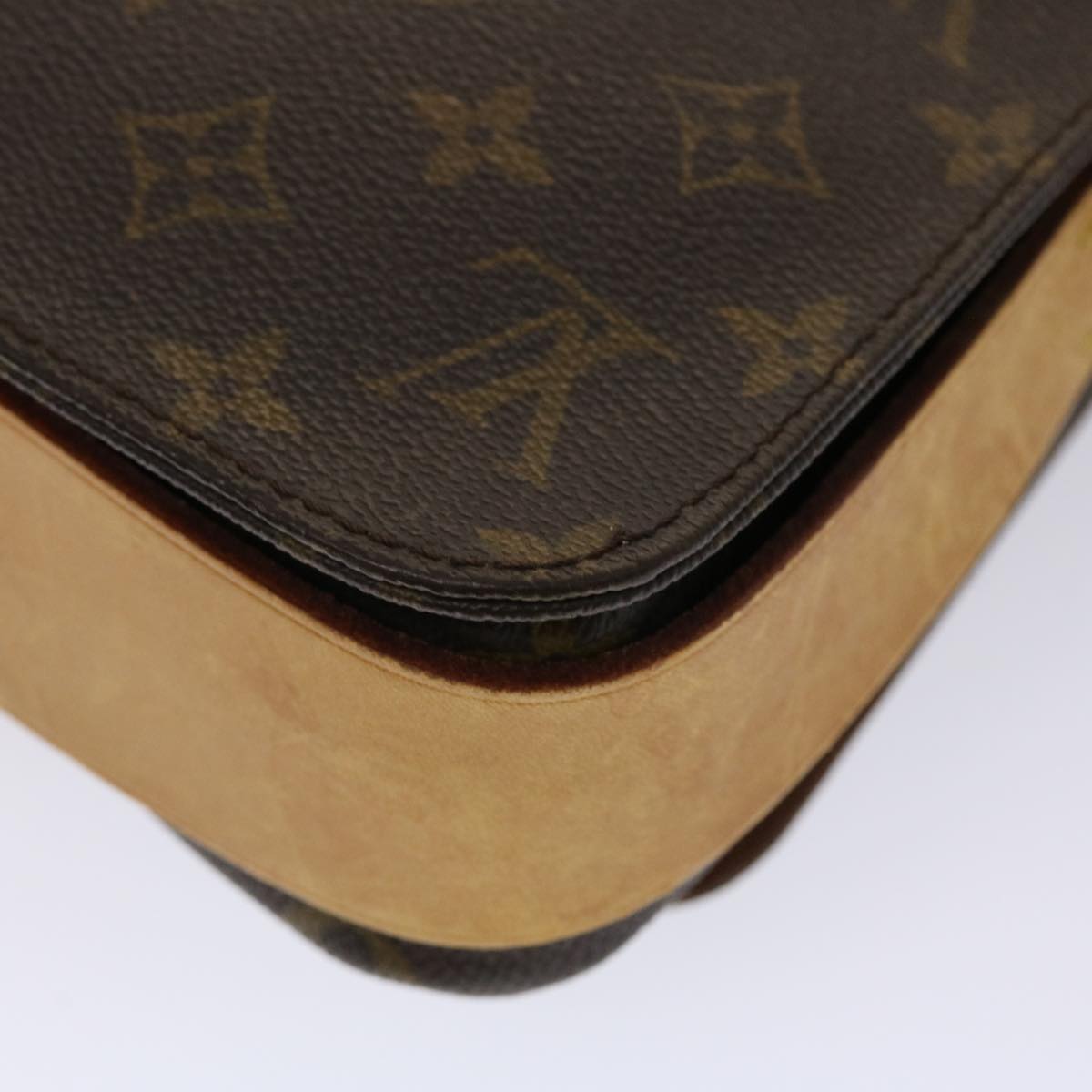 LOUIS VUITTON Monogram Cartouchiere MM Shoulder Bag M51253 LV th3764
