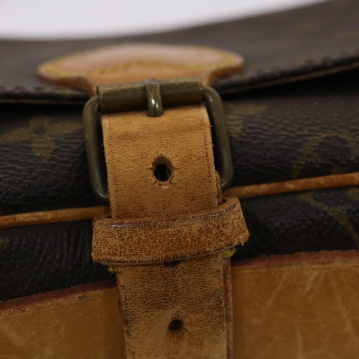 LOUIS VUITTON Monogram Cartouchiere MM Shoulder Bag M51253 LV th3764