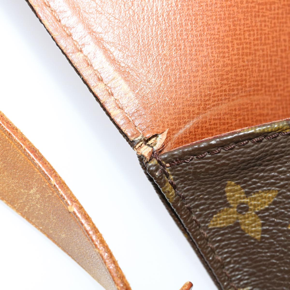 LOUIS VUITTON Monogram Cartouchiere MM Shoulder Bag M51253 LV th3764