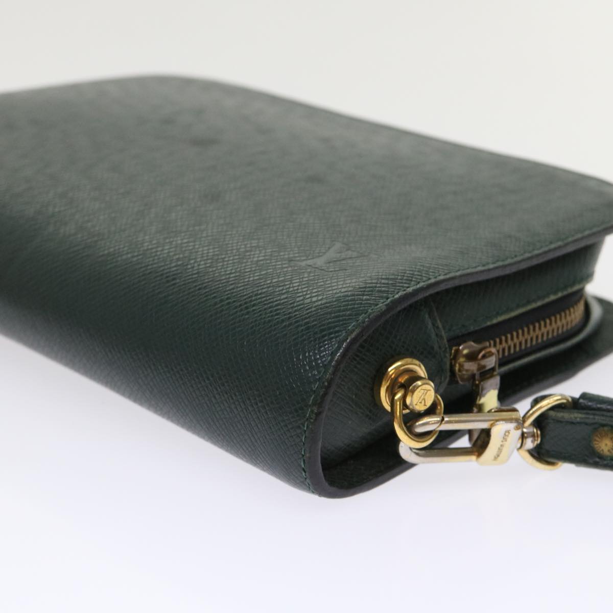 LOUIS VUITTON Taiga Baikal Clutch Bag Epicea M30184 LV th3767