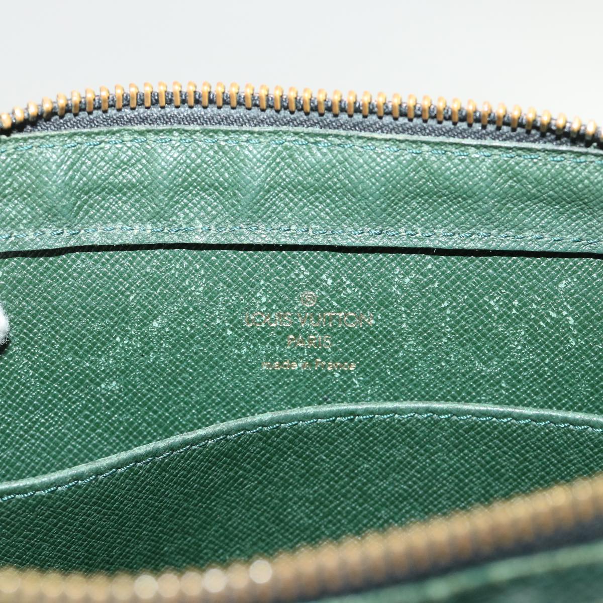 LOUIS VUITTON Taiga Baikal Clutch Bag Epicea M30184 LV th3767