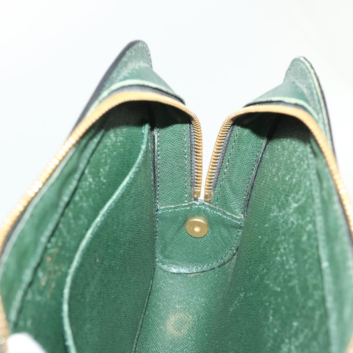 LOUIS VUITTON Taiga Baikal Clutch Bag Epicea M30184 LV th3767
