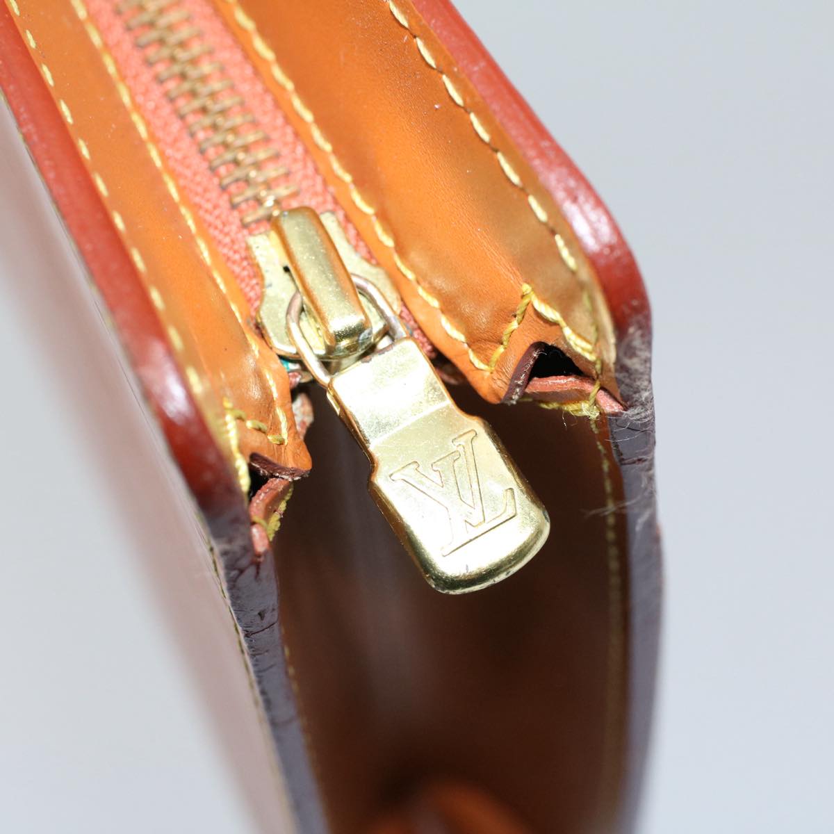 LOUIS VUITTON Epi Pochette Homme Clutch Bag Brown M52528 LV th3989