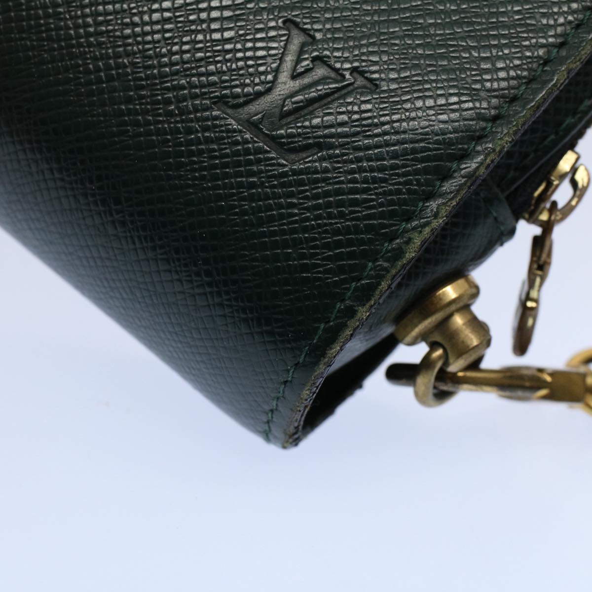 LOUIS VUITTON Taiga Baikal Clutch Bag Epicea M30184 LV th4000