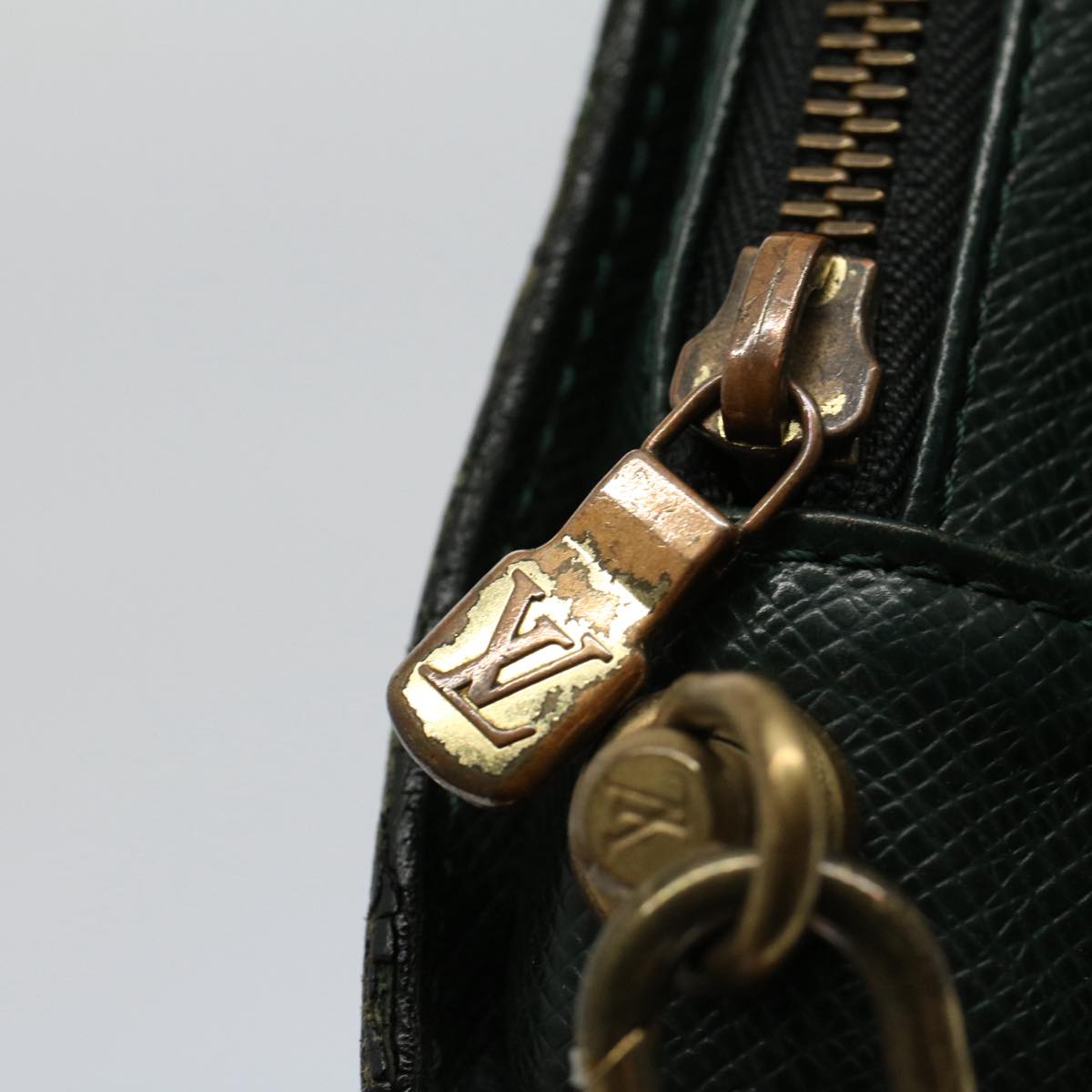 LOUIS VUITTON Taiga Baikal Clutch Bag Epicea M30184 LV th4000