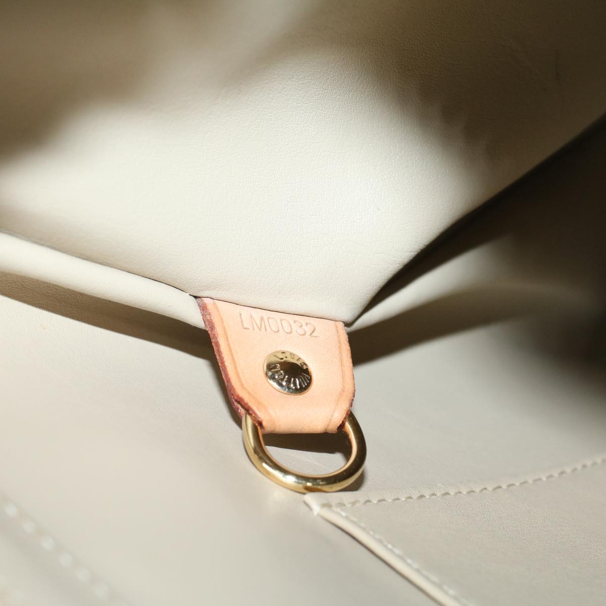 LOUIS VUITTON Monogram Vernis Houston Hand Bag Beige M91004 LV th4003