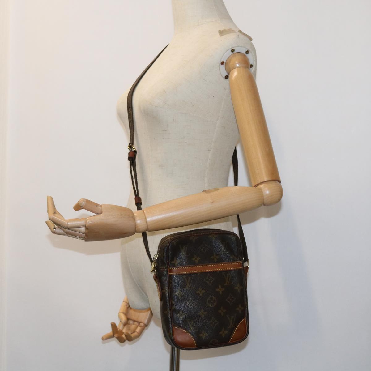 LOUIS VUITTON Monogram Danube Shoulder Bag M45266 LV th4040
