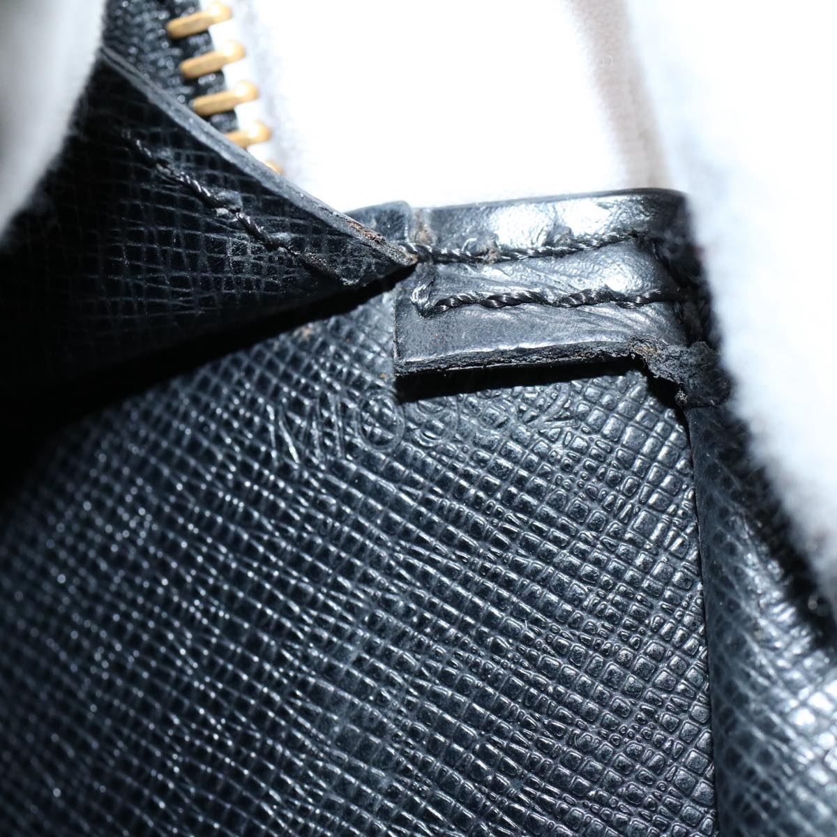 LOUIS VUITTON Epi Sac Triangle Hand Bag Black Noir M52092 LV th4052