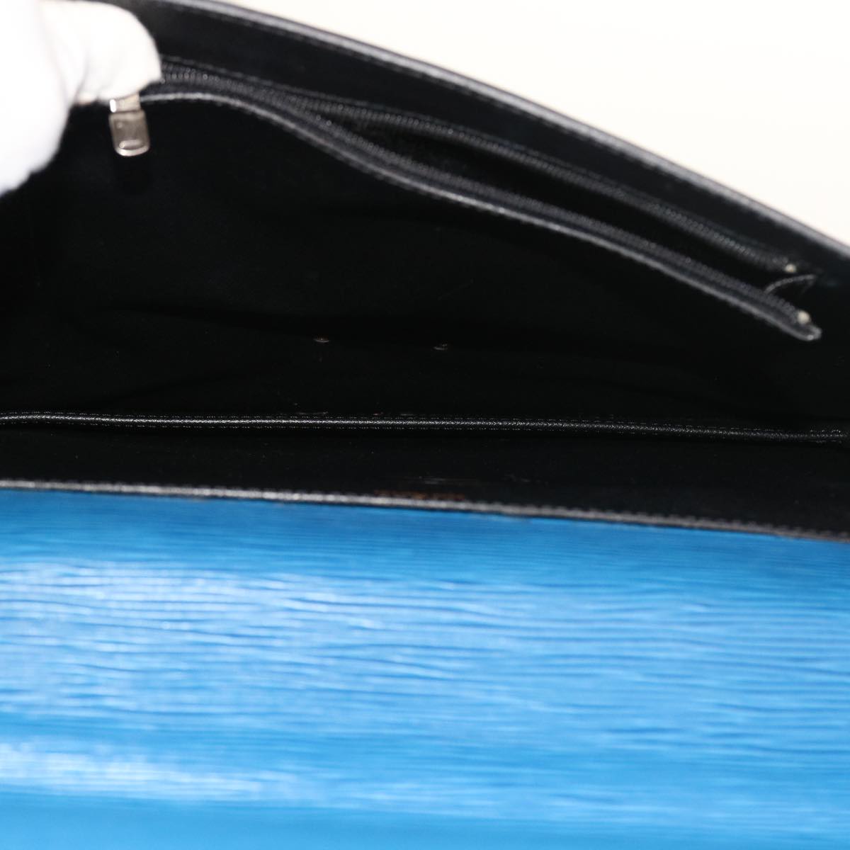 LOUIS VUITTON Epi Porte Documents Bandouliere Bag Toledo Blue LV th4061