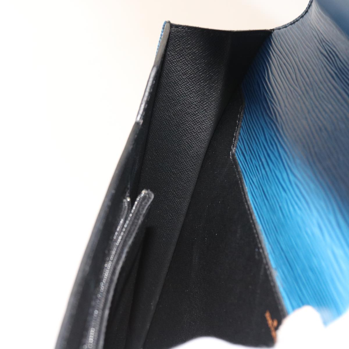 LOUIS VUITTON Epi Porte Documents Bandouliere Bag Toledo Blue LV th4061