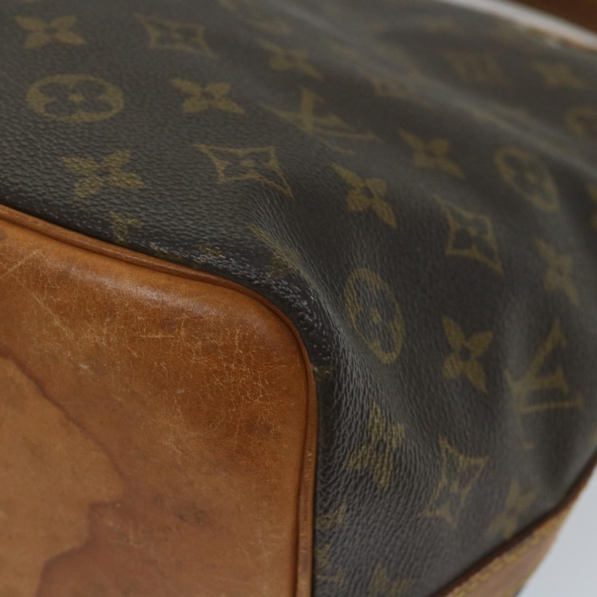LOUIS VUITTON Monogram Petit Noe Shoulder Bag M42226 LV th4110