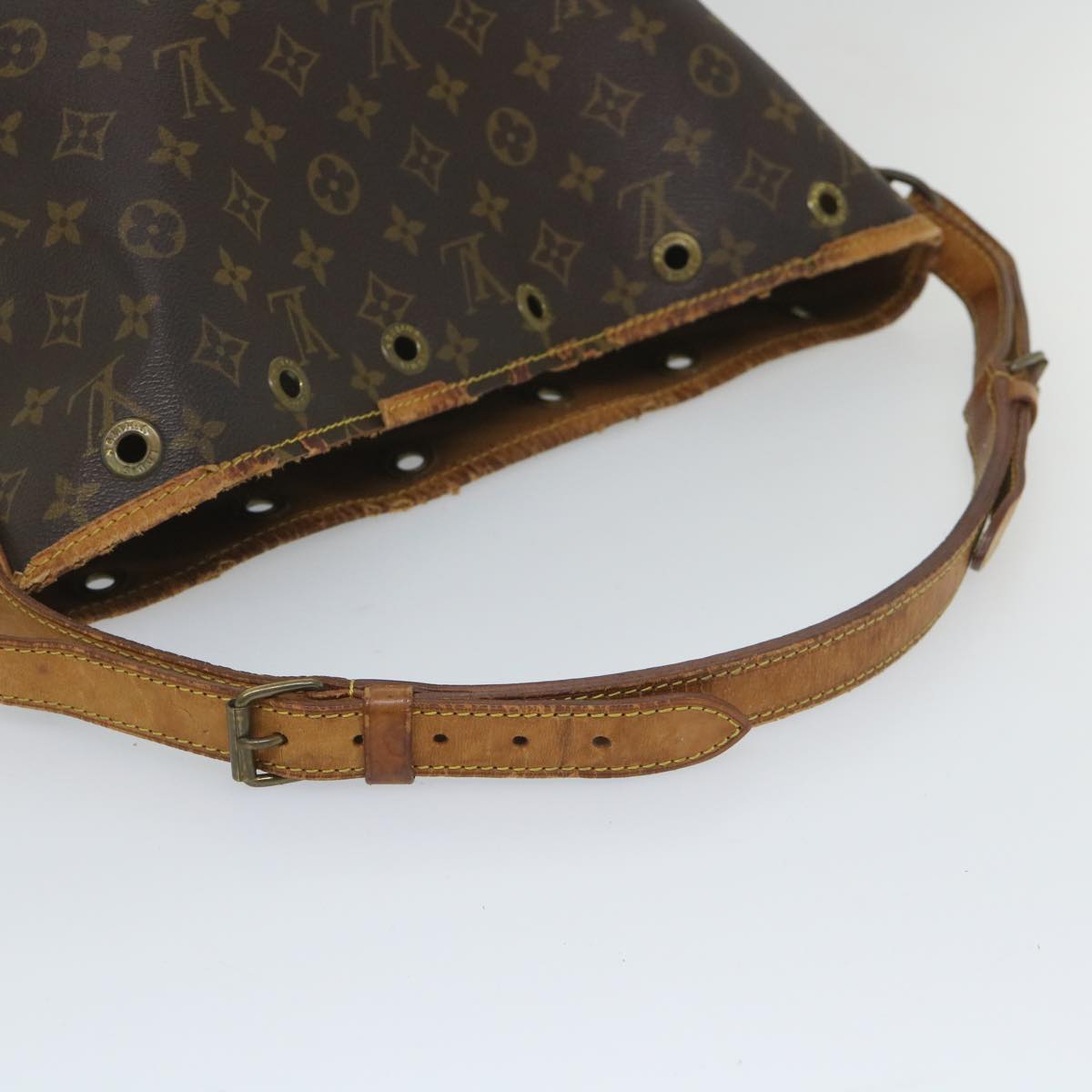 LOUIS VUITTON Monogram Petit Noe Shoulder Bag M42226 LV th4110