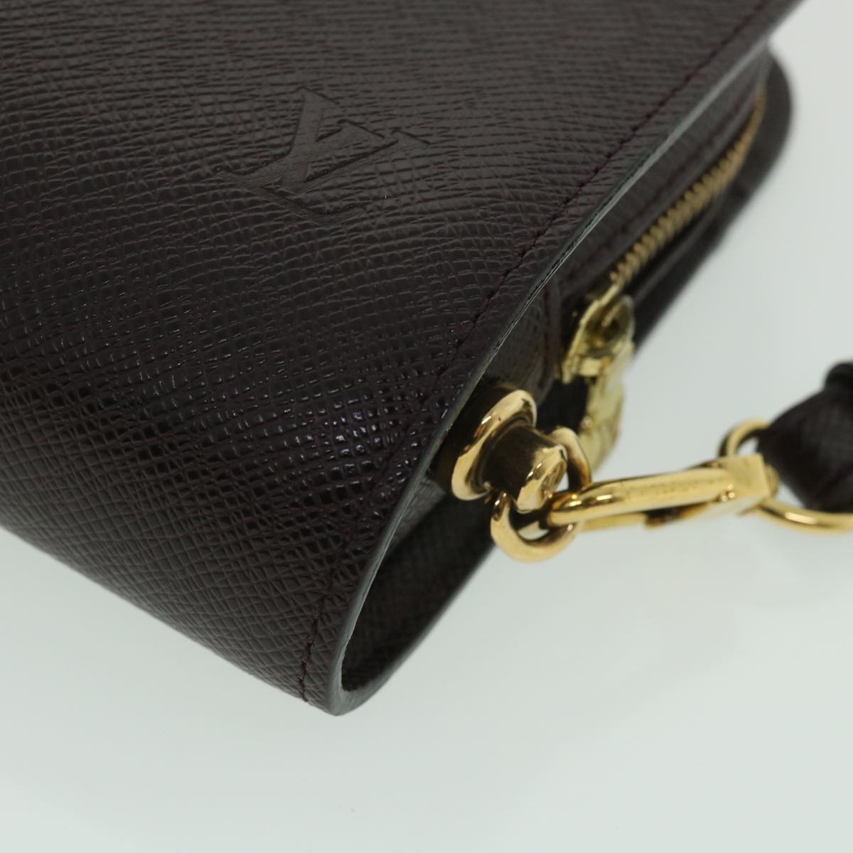 LOUIS VUITTON Taiga Baikal Clutch Bag Acajou M30186 LV th4123