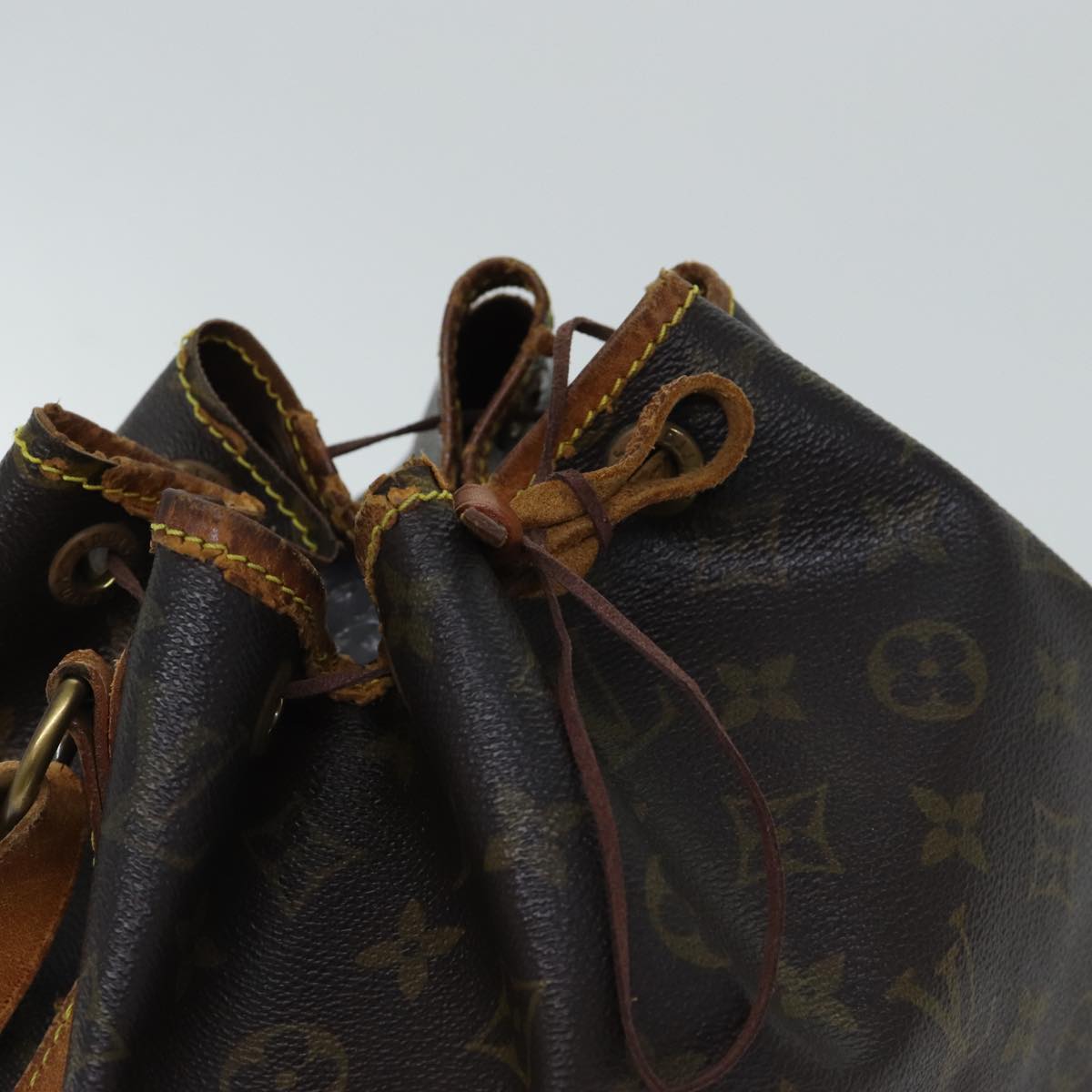 LOUIS VUITTON Monogram Petit Noe Shoulder Bag M42226 LV th4645