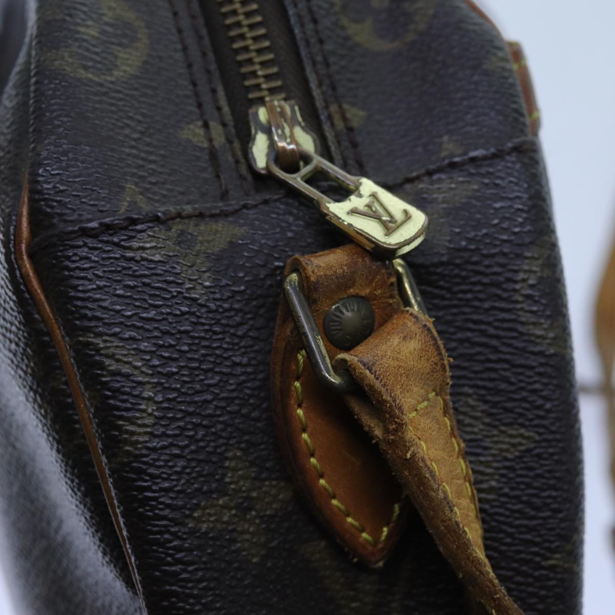 LOUIS VUITTON Monogram Blois Shoulder Bag M51221 LV th4760