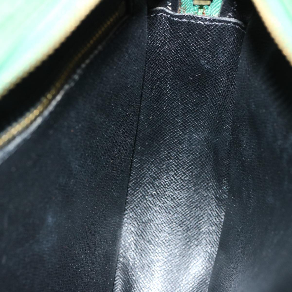 LOUIS VUITTON Epi Jeune Fille MM Shoulder Bag Green M52154 LV th4771