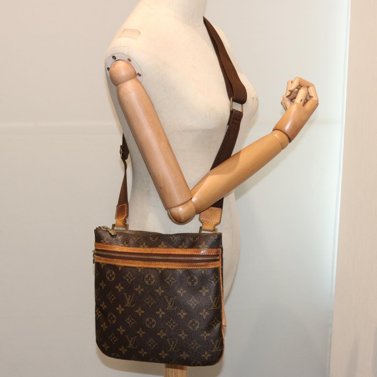 LOUIS VUITTON Monogram Messenger Bosphore PM Shoulder Bag M40106 LV th4788
