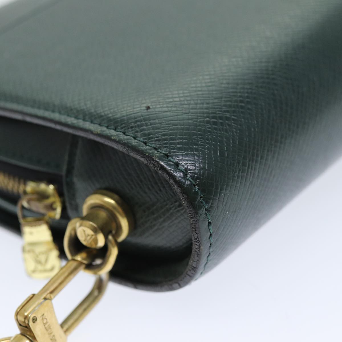 LOUIS VUITTON Taiga Baikal Clutch Bag Epicea M30184 LV th4834