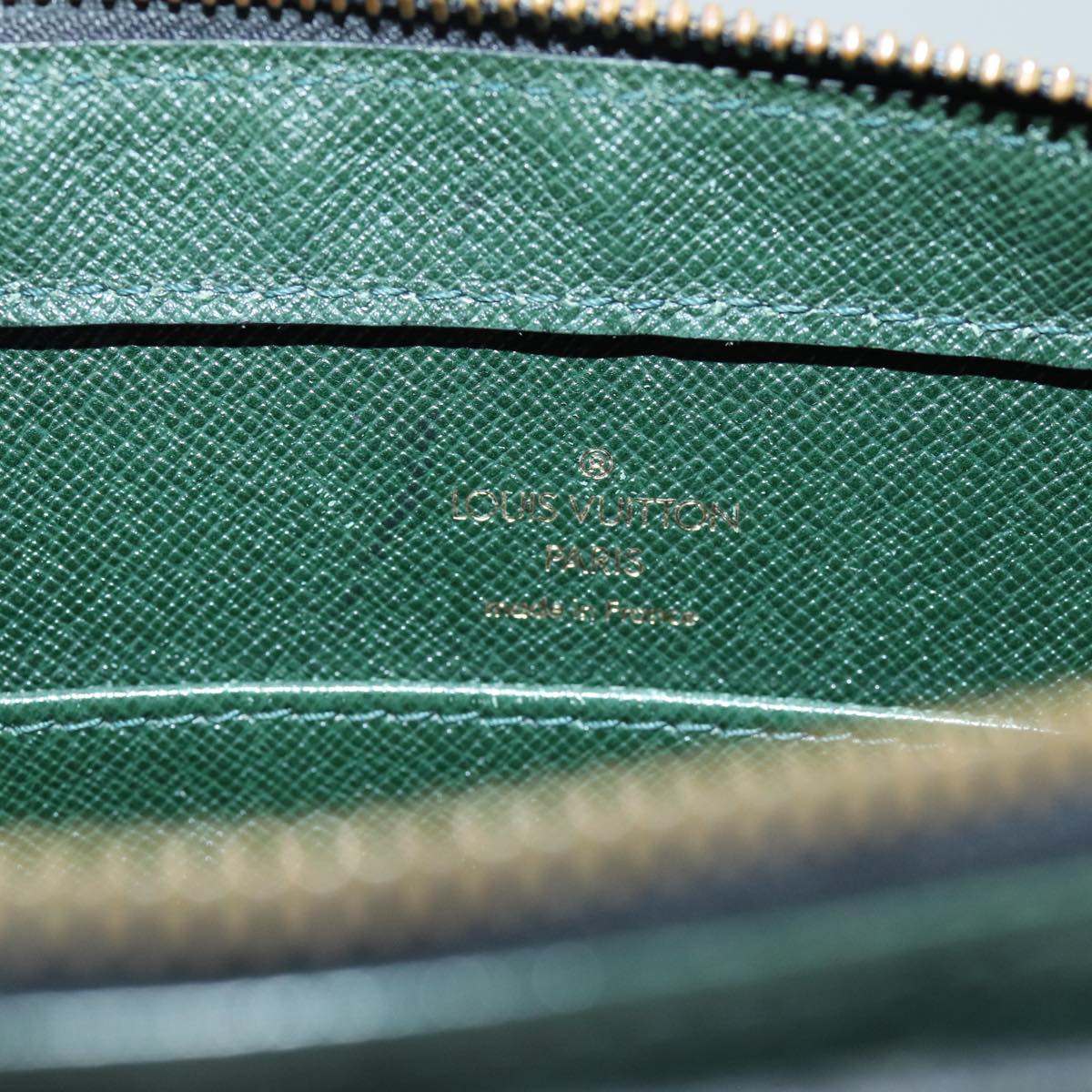 LOUIS VUITTON Taiga Baikal Clutch Bag Epicea M30184 LV th4834