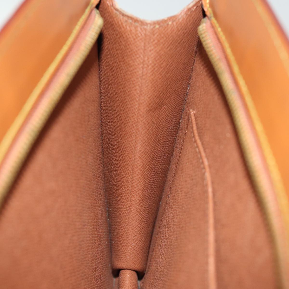 LOUIS VUITTON Epi Pochette Homme Bag Brown Zipang gold M52528 LV th4899