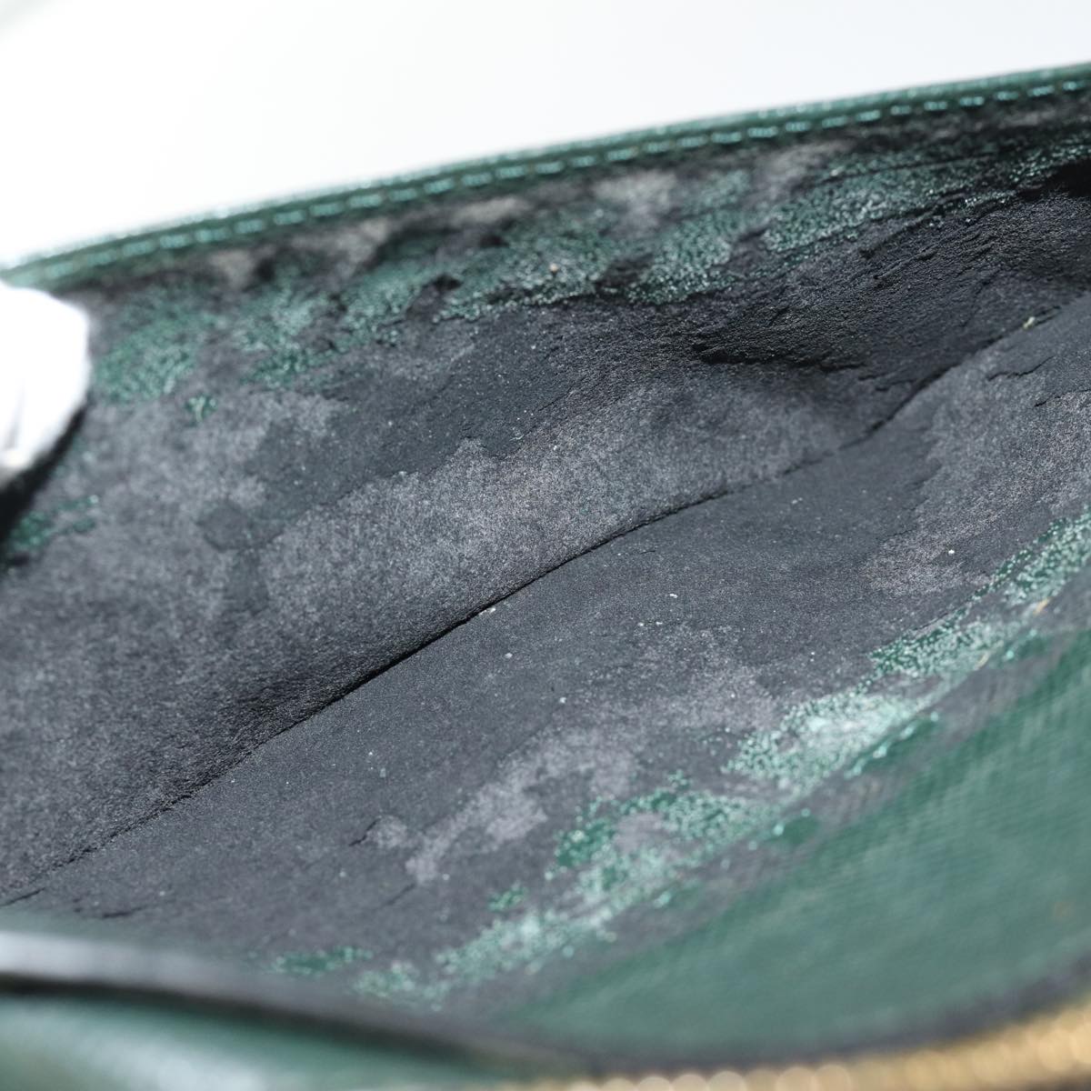 LOUIS VUITTON Taiga Baikal Clutch Bag Epicea M30184 LV th4903