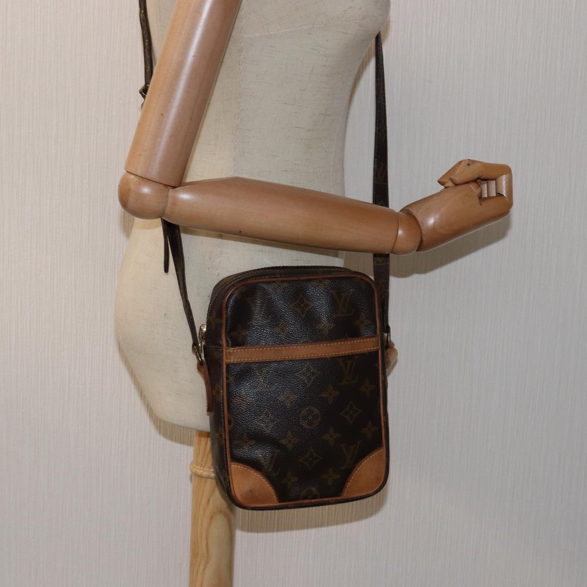 LOUIS VUITTON Monogram Danube Shoulder Bag M45266 LV th4914