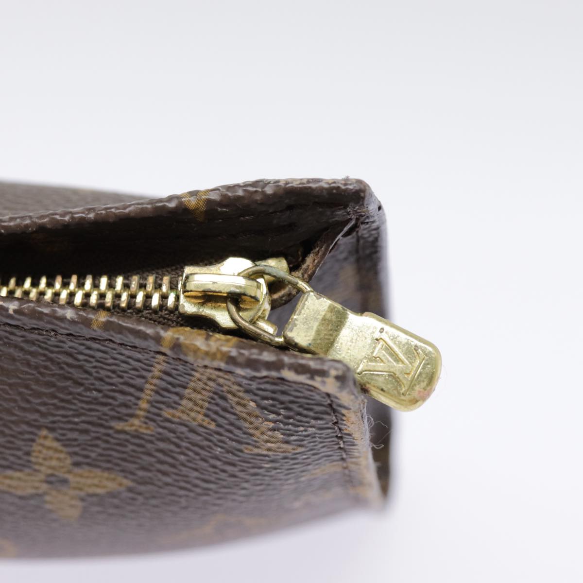 LOUIS VUITTON Monogram Bucket GM Pouch Accessory Pouch LV th5270