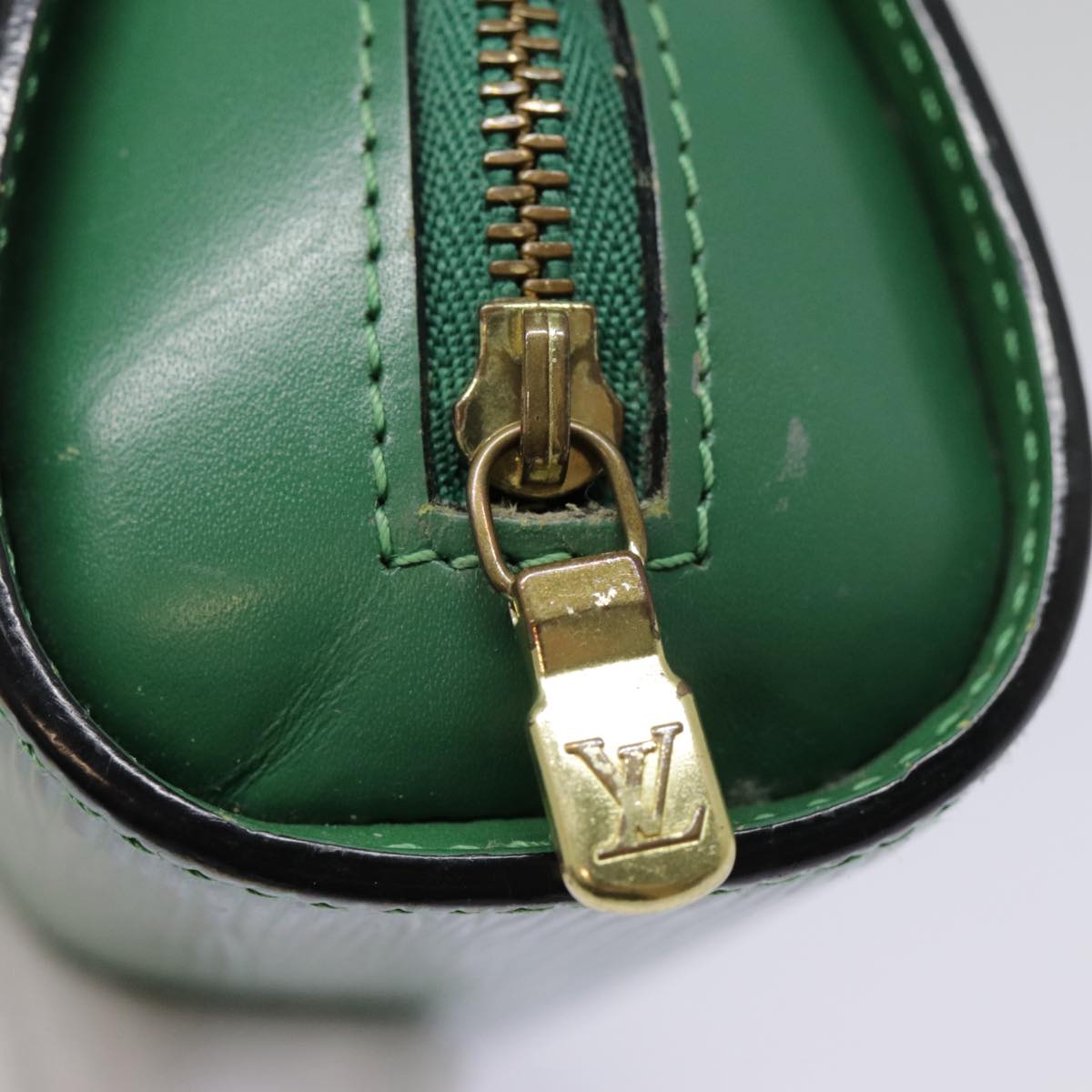 LOUIS VUITTON Epi Dauphine PM Cosmetic Pouch Green M48444 LV th5272