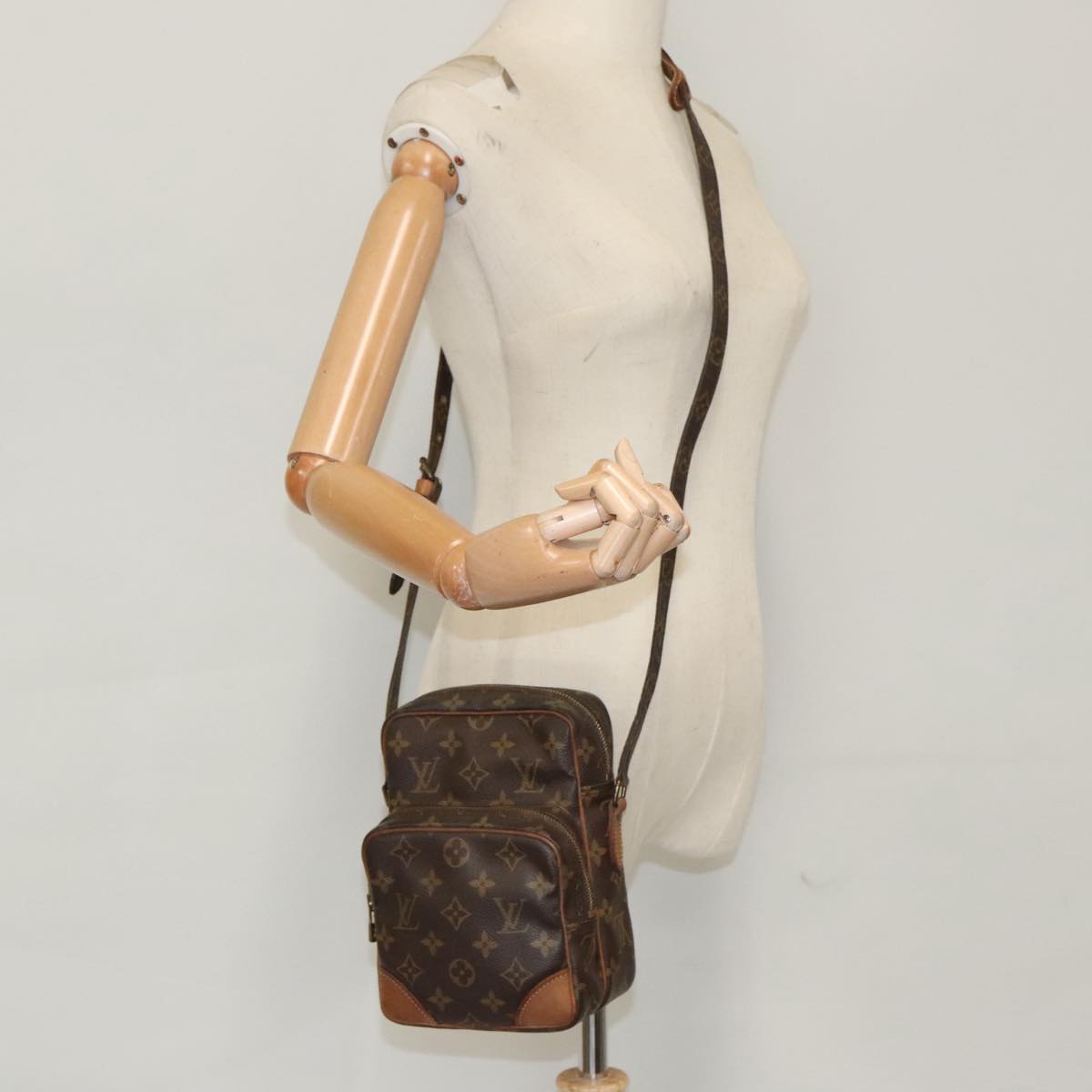 LOUIS VUITTON Monogram Amazon Shoulder Bag M45236 LV th5383