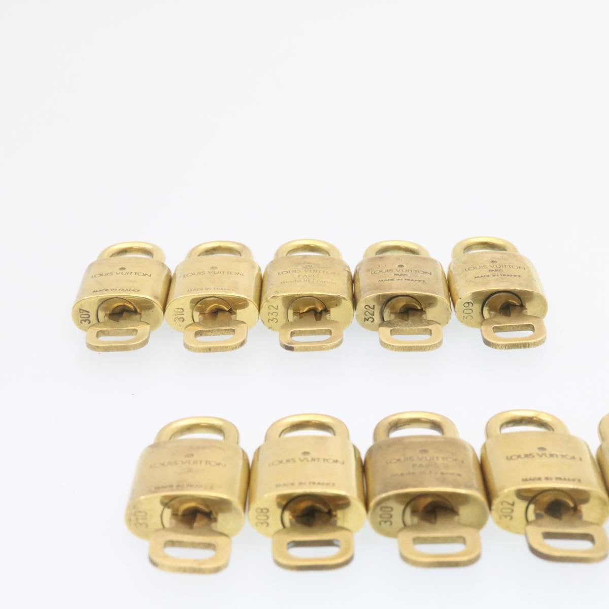 LOUIS VUITTON Padlock 10set Padlock Gold Tone LV am1356g