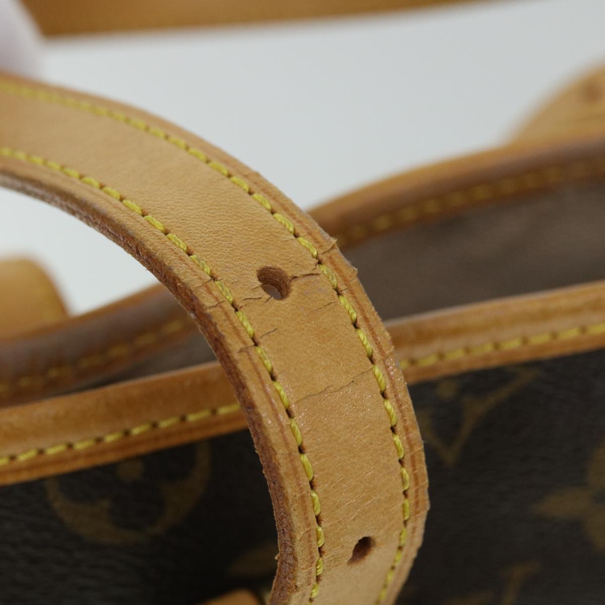 LOUIS VUITTON Monogram Bucket GM Shoulder Bag M42236 LV 25093C