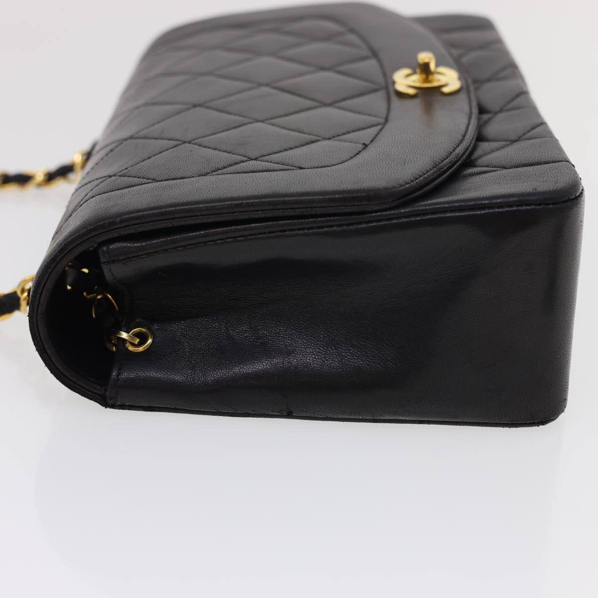 Luxury Chanel Chain Turn Lock Diana Matelasse Shoulder Bag Lamb Skin Black  rz036A