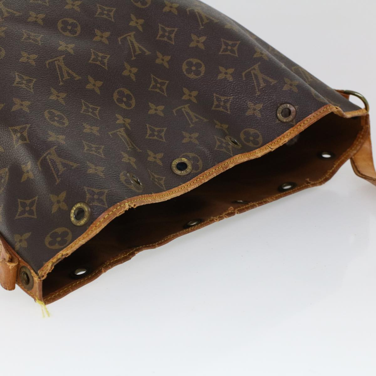 LOUIS VUITTON Monogram Noe Shoulder Bag M42224 LV 37744