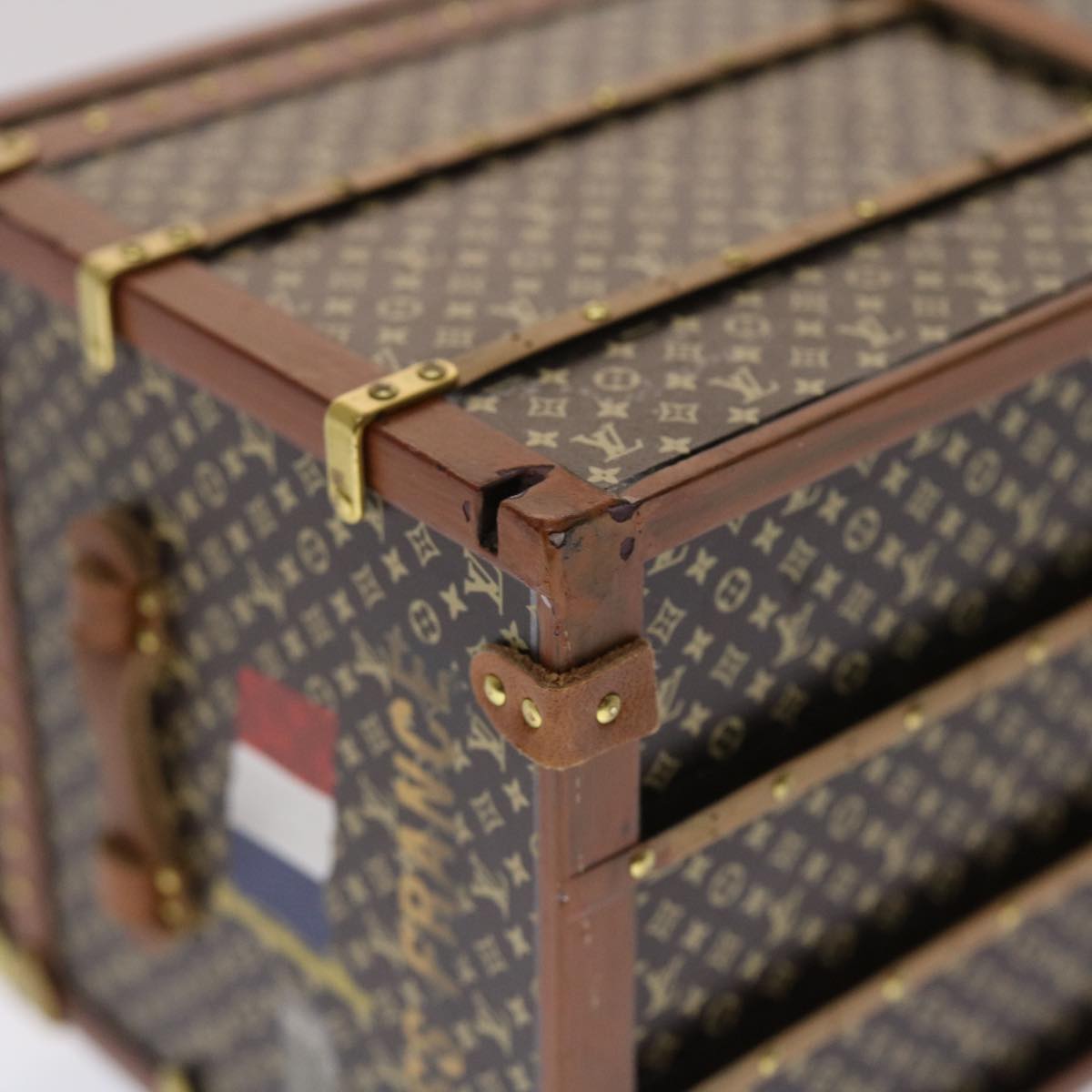 LOUIS VUITTON Monogram Miss France Paper Weight Brown M99408 LV 35337