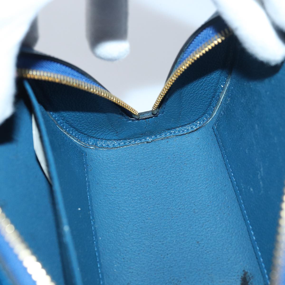LOUIS VUITTON Epi Dauphine MM Pouch Blue LV ti1836