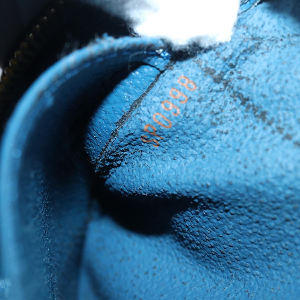 LOUIS VUITTON Epi Dauphine MM Pouch Blue LV ti1836