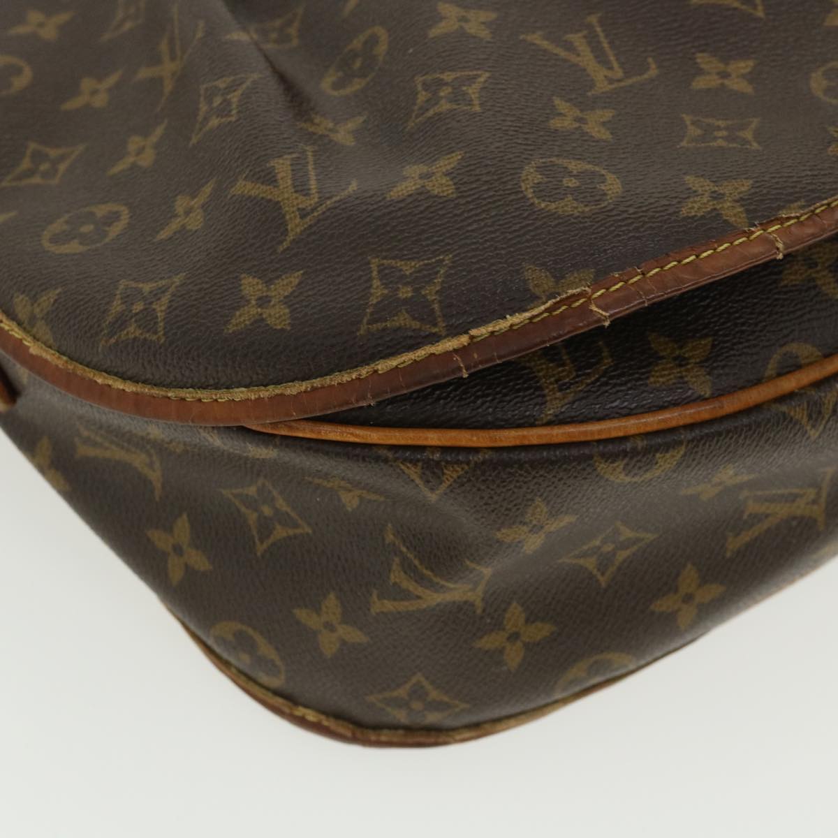 LOUIS VUITTON Monogram Menilmontant MM Shoulder Bag M40473 LV ti796