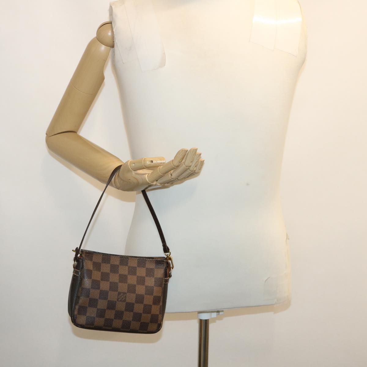 LOUIS VUITTON Damier Ebene Trousse Make Up Hand Pouch N51982 LV tp285