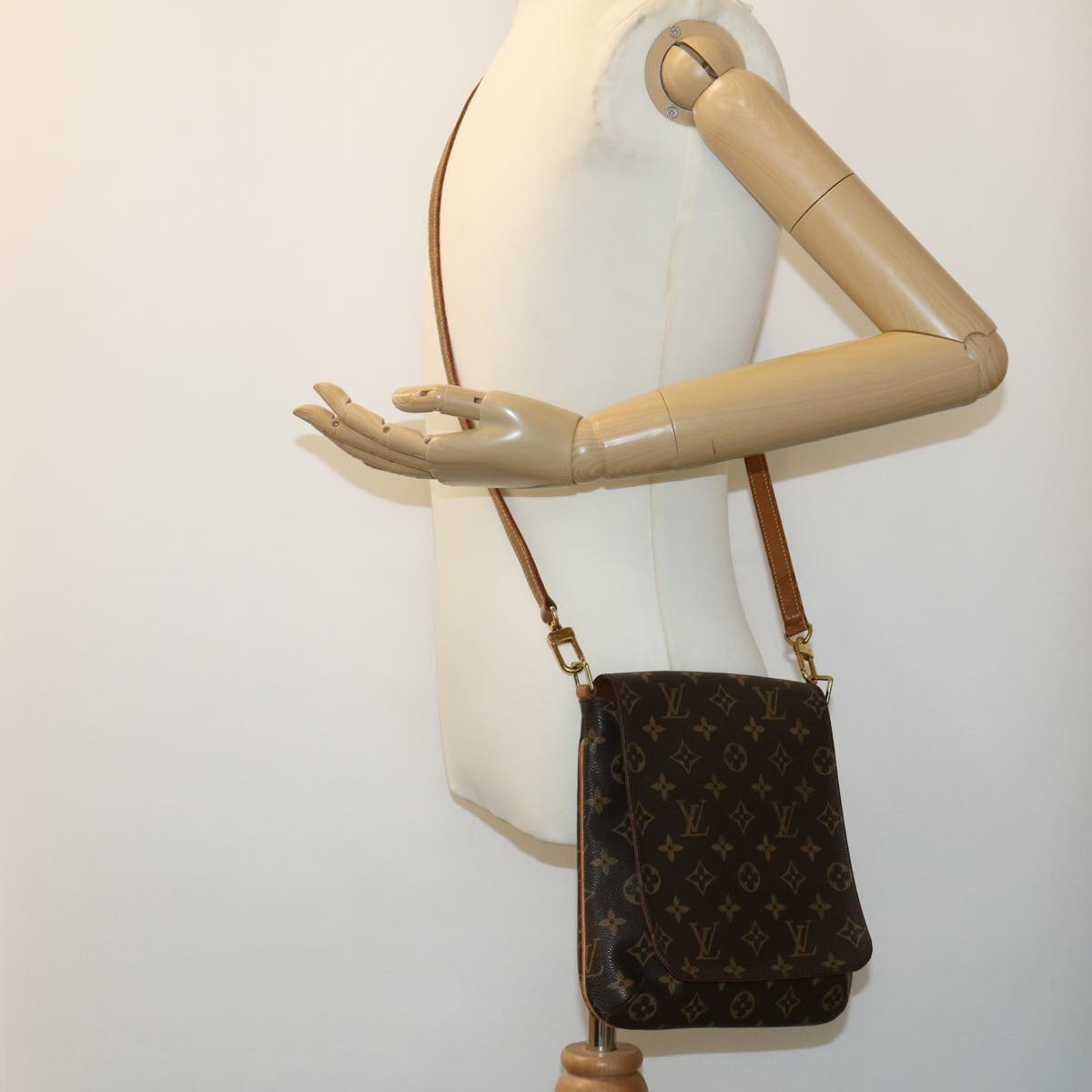 LOUIS VUITTON Monogram Musette Salsa Short Shoulder Bag M51258 LV tp318