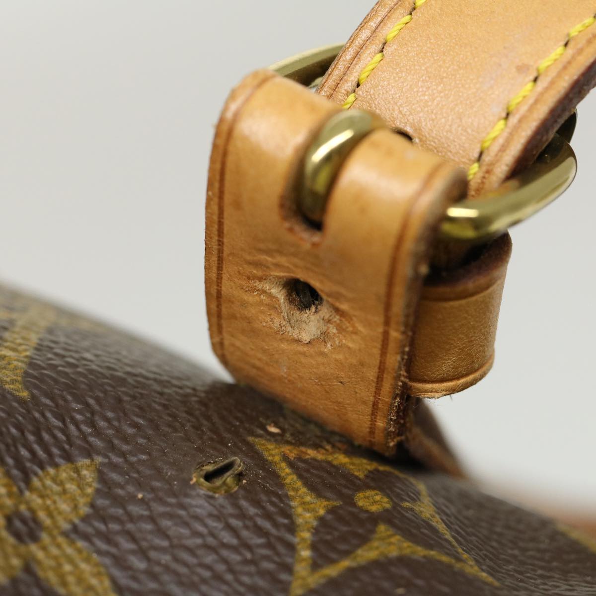 LOUIS VUITTON Monogram Bucket GM Shoulder Bag M42236 LV tp325