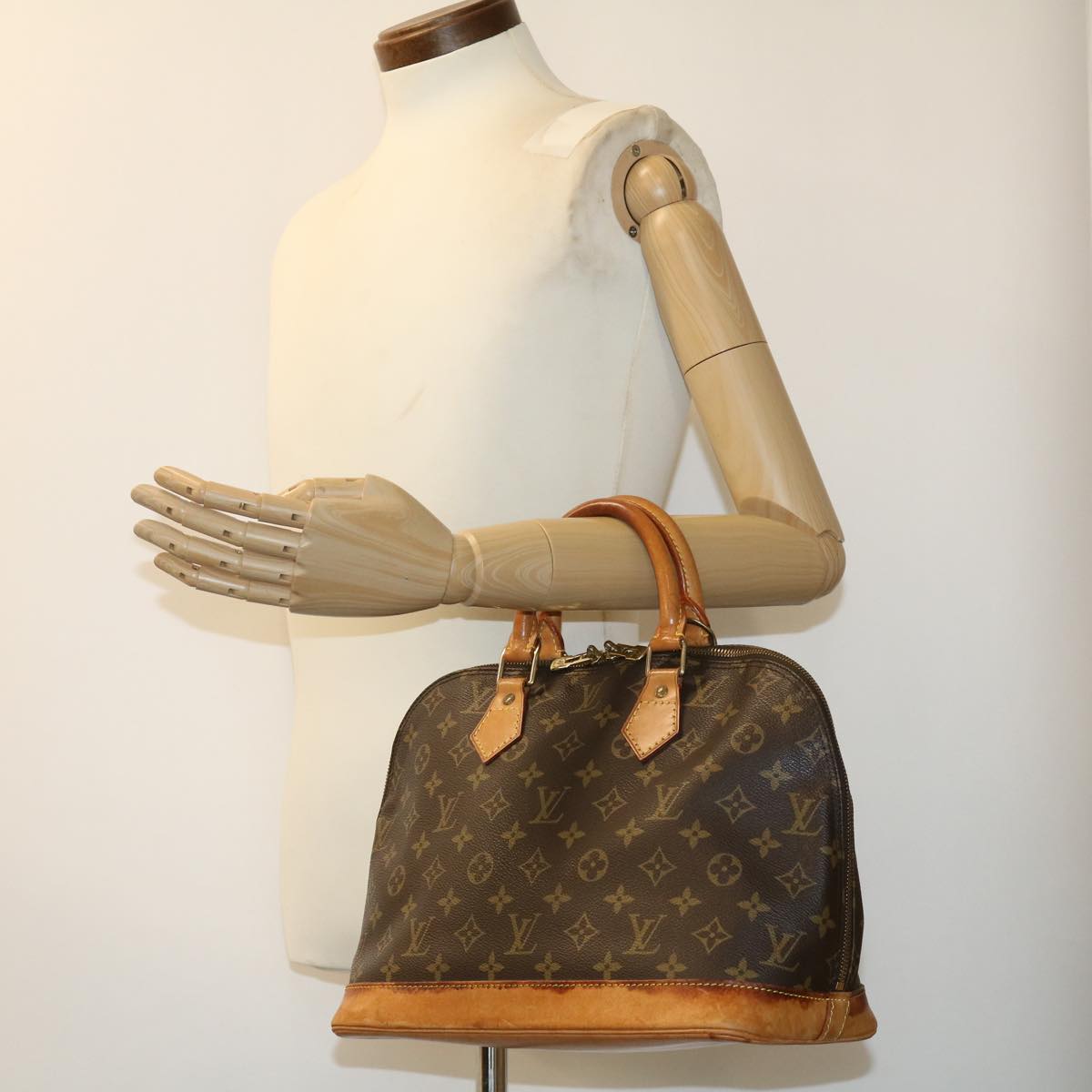 LOUIS VUITTON Monogram Alma Hand Bag M51130 LV tp332